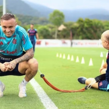 Cebolinha completa um m�s sem jogar pelo Flamengo em meio � indefini��o sobre seu futuro
