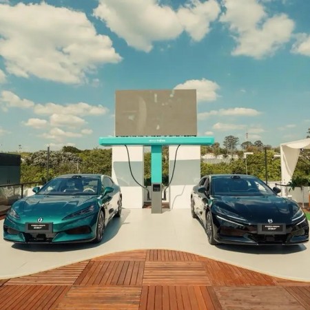 BYD ter� 1.000 dos carregadores mais r�pidos do mundo no Brasil em 2027 

