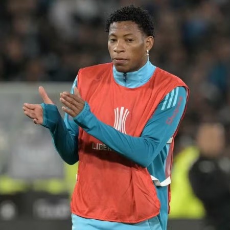 Flamengo acerta venda de Plata para o D�namo Moscou por R$ 72 milh�es