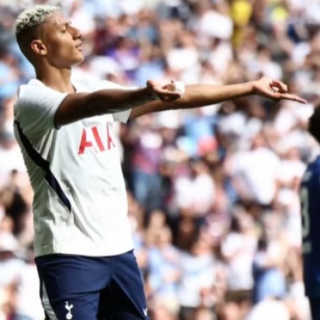 Vasco inicia contatos para tentar contratar atacante Richarlison