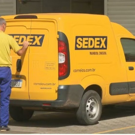 Greve dos Correios: trabalhadores decidem continuar paralisa��o, diz sindicato
