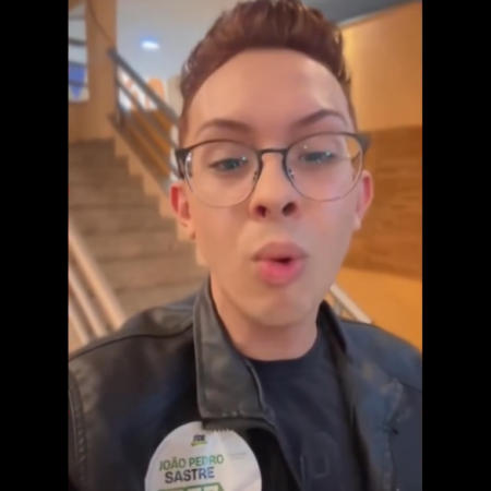 Candidato 'Gay de Direita' desabafa ap�s receber 294 votos e anuncia sa�da da pol�tica