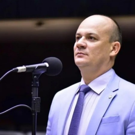 Cabo Gilberto usa ascens�o do nazismo para explicar vit�ria da direita; estudiosos rebatem