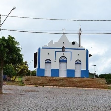 Mulher � presa suspeita esfaquear o pr�prio cunhado em Matur�ia