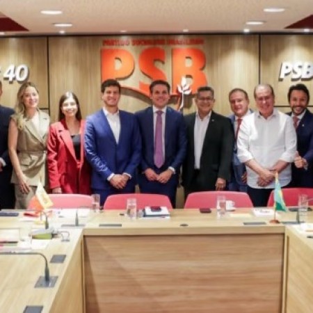 PSB e PDT anunciam apoio � reelei��o de Hugo Motta na presid�ncia da C�mara dos Deputados