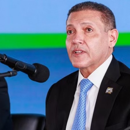 Ministro Nunes Marques: 'Prorroga��o de hor�rio n�o alterou nada na elei��o'

