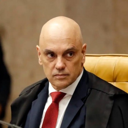 Ministros do STF defendem que Moraes paute redu��o de pena para Bolsonaro