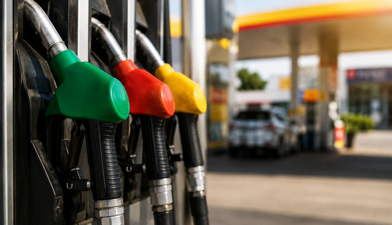 Petrobras anuncia aumento de R$ 0,04 no pre�o da gasolina a partir de sexta-feira (29)