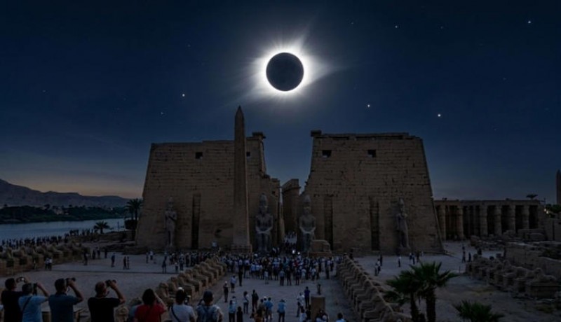O eclipse solar mais longo do s�culo est� chegando: o dia ir� virar noite e n�o ocorrer� novamente por mais de 157 anos