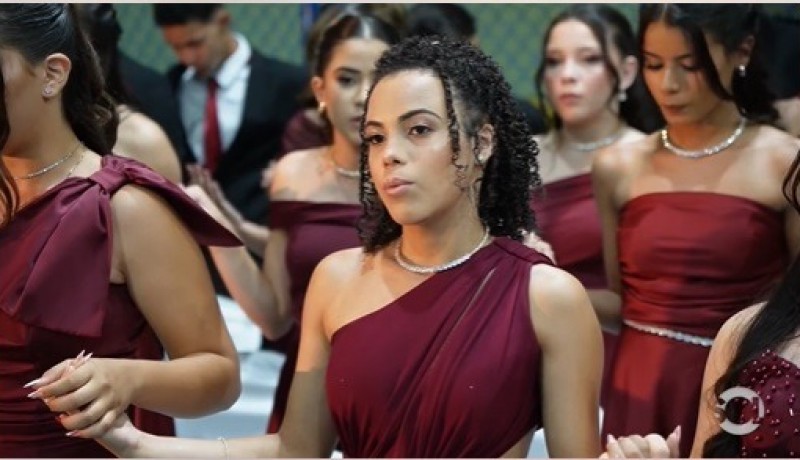 Cola��o de grau do 9� ano celebra trajet�ria dos formandos em S�o Jos� do Bonfim