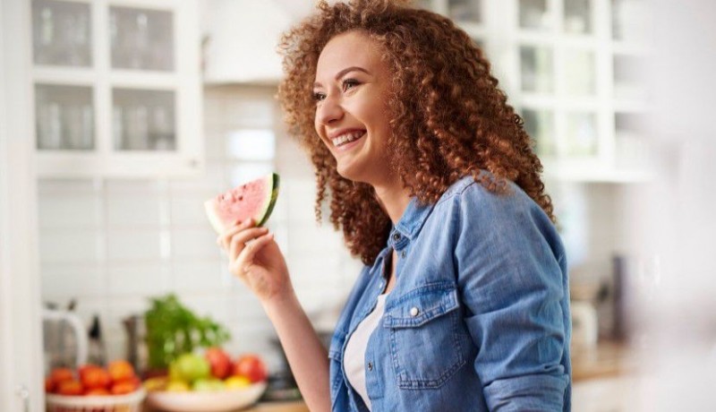 Novo estudo confirma que alimentos ultraprocessados dificultam perda de peso