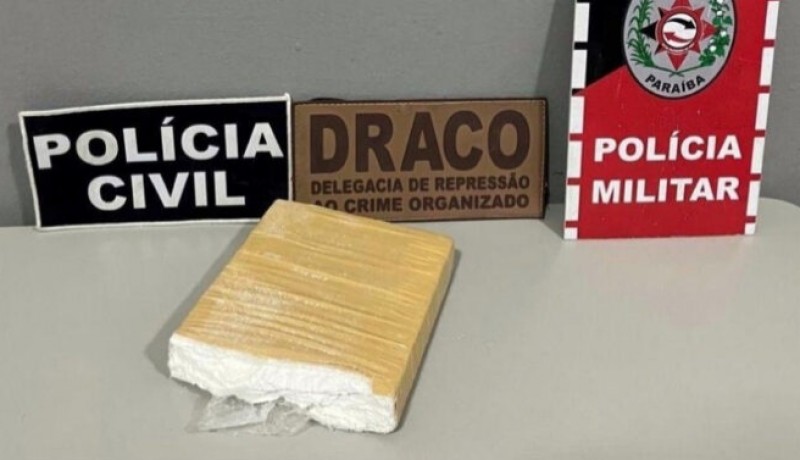Pol�cias Militar e Civil apreendem meio quilo de coca�na em Teixeira e prendem mulher