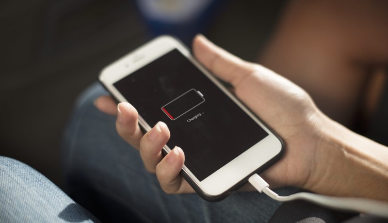 Veja cinco dicas simples para fazer a bateria do celular durar mais