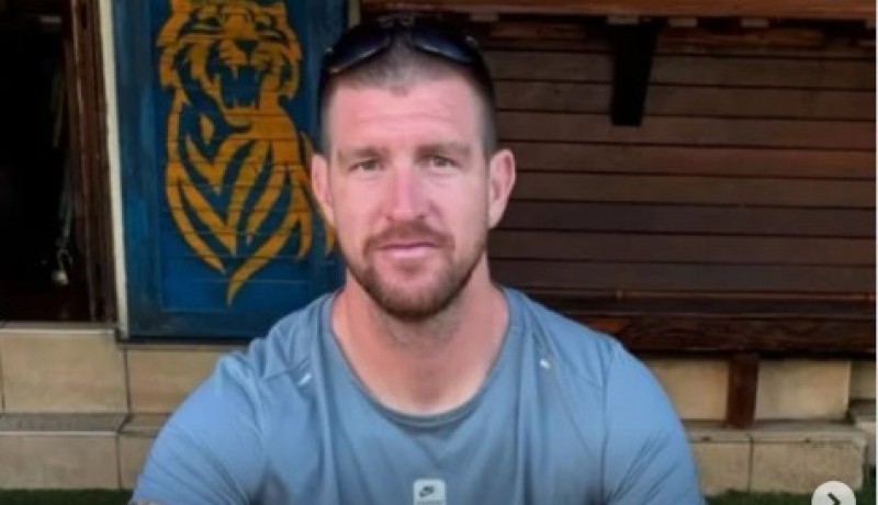Homem com p�nis de 25cm relata ser tratado como objeto sexual pelas mulheres