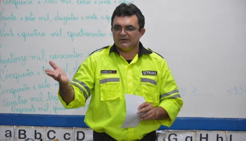 Agente de tr�nsito de Patos explica as novas regras da Lei Seca