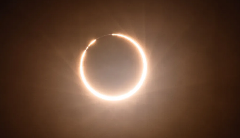 Eclipse em que a Lua estar� 96% escurecida poder� ser observado na Para�ba