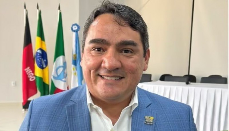 Prefeito de Mariz�polis, Luquinhas � acusado de desviar dinheiro da Prefeitura para obra na pr�pria casa