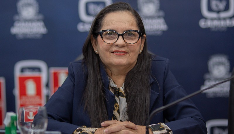 F�tima Boc�o convida popula��o a fazer um mandato mais participativo na C�mara de Patos