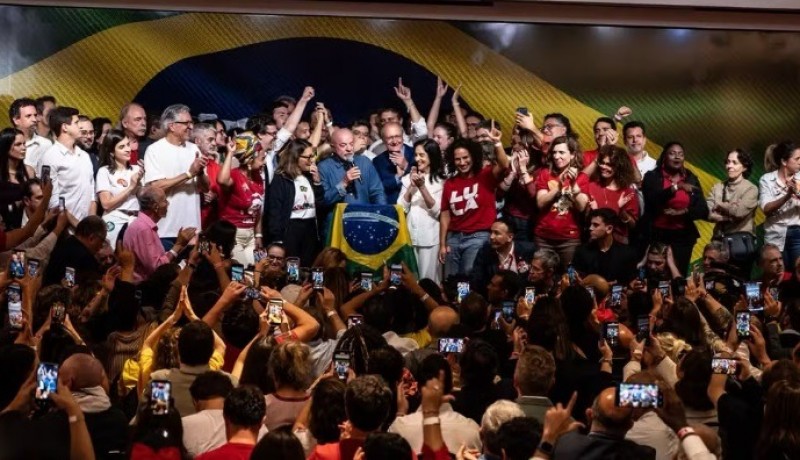 Entenda a combina��o que levou Lula � vit�ria hist�rica sobre Fl�vio