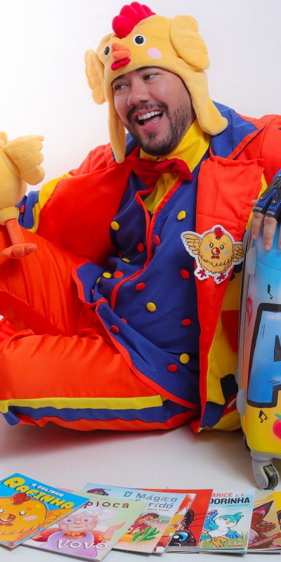 Junior Misaki lan�a livro infantil 'A Galinha Rafinha' neste s�bado(21), em Patos