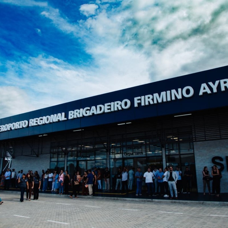 Pacote de cinco inaugura��es marca novo ciclo de desenvolvimento em Patos com parceria de tr�s governos