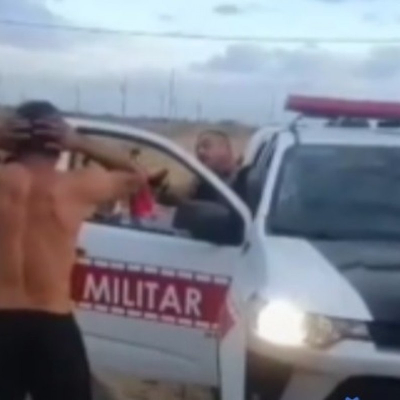 Homem se masturba em frente de criana de 6 anos em Patos, e  preso pela polcia aps populao espanc-lo