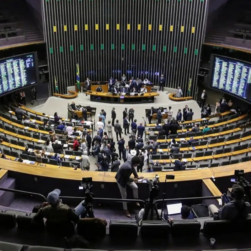 Deputados relacionam votao da dosimetria com atraso nas emendas em conversa flagrada na Cmara