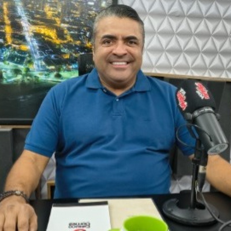 Defesa de Raphaella critica Cicinho Lima ap�s ele soltar nota com pedido de perd�o pelo filho Jo�o Lima