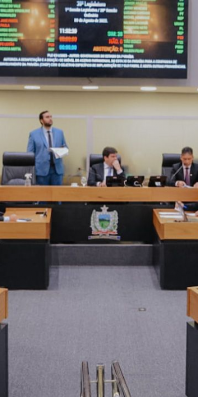 Por que a Justi�a da PB considerou inconstitucional o uso da B�blia nas sess�es da Assembleia