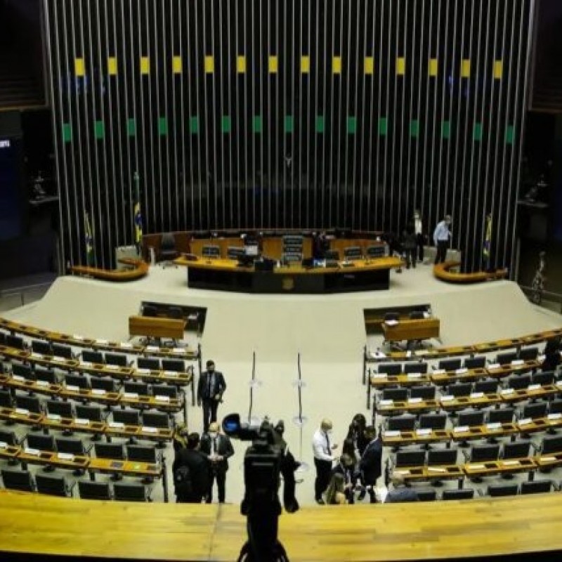 C�mara dos Deputados rejeita mudan�as sugeridas pelo Senado e aprova Projeto de Lei Antifac��o desfigurado