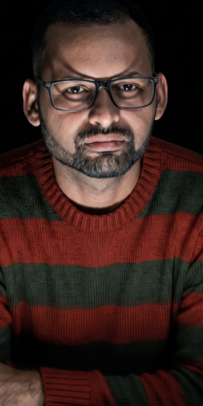  Autor premiado de Condado, Ramon Silva, lan�a 'Amigas, Nudes e Zumbis', e-book que concorre ao Pr�mio Kindle de Literatura