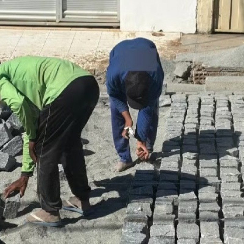 Fiscaliza��o em Patos resgata 20 trabalhadores de condi��es an�logas �s de escravid�o em obra de pavimenta��o