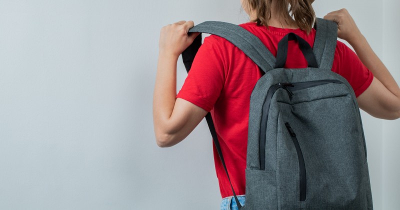 Lei define peso máximo de mochilas escolares na Paraíba; confira
