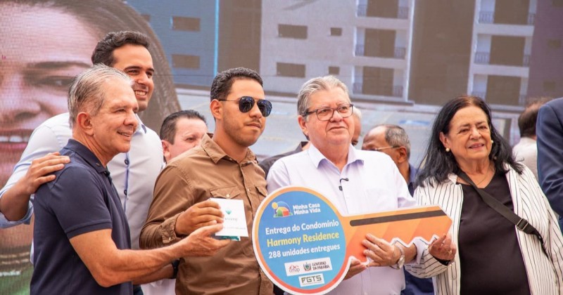 Prefeito Nabor cumpre agenda em Campina Grande ao lado de João e Lucas