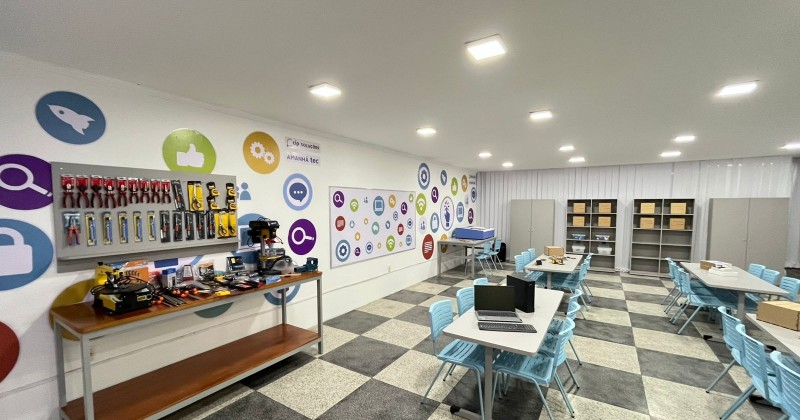 Prefeitura de Patos inaugura laboratórios Maker, de Robótica e de Informática para alunos da Rede Municipal de Ensino