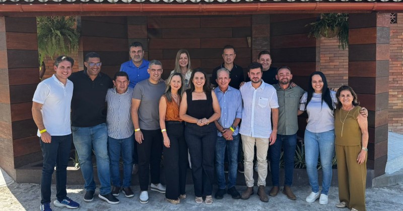 Dez prefeitos do Vale do Mamanguape anunciam aliança com Nabor para o Senado
