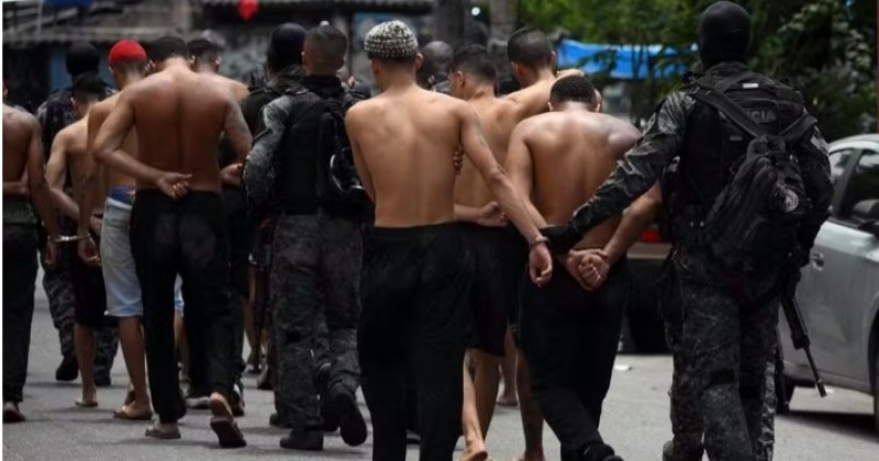 Megaoperação no Alemão e na Penha contra o Comando Vermelho tem 64 mortos e 81 presos