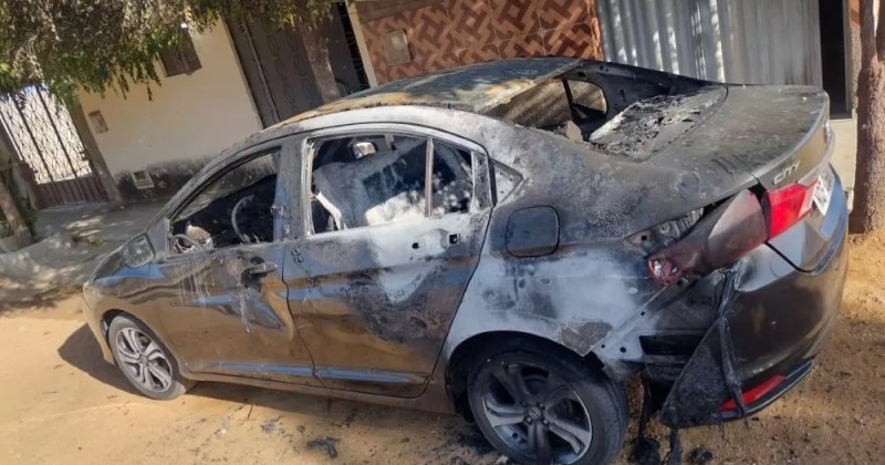 Jovem que teve carro incendiado em Patos pede justiça e ação da polícia nas investigações contra ex-marido